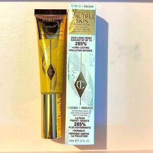 Charlotte Tilbury
Beautiful Skin Medium Coverage Liquid Foundation